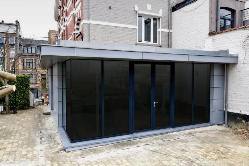 Types de portes de garage : avantages et inconv&eacute;nients